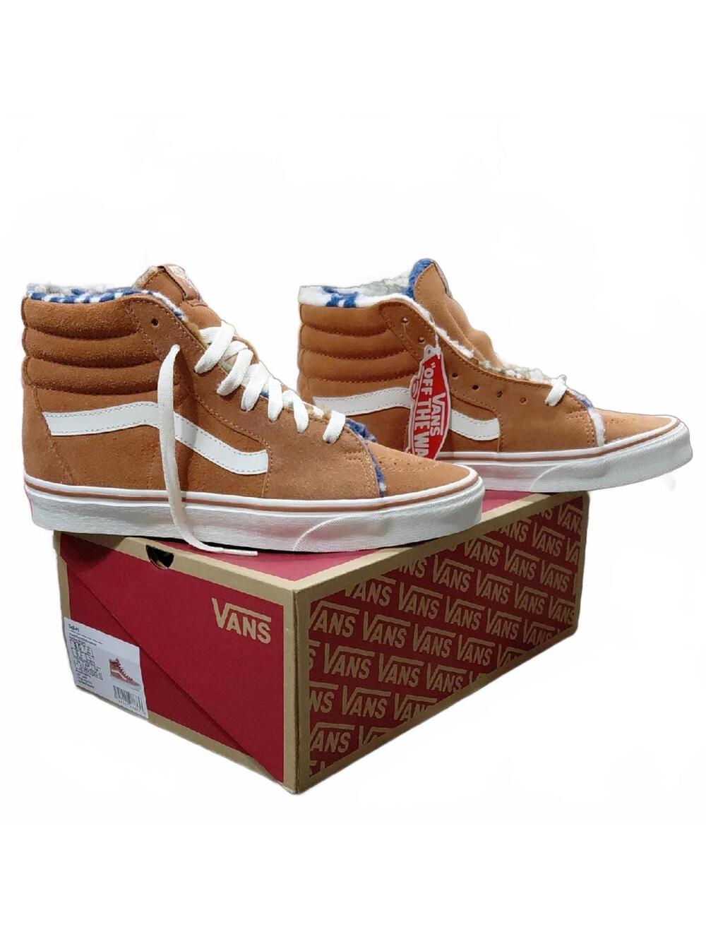 "Vans" Unisex ,Mens Sz. 8, Womens Sz.9.5 ,Brown High-Top Sneakers W/ Sherpa....